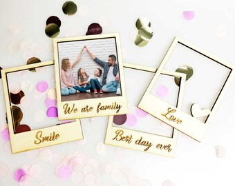 Retro picture frame for family photos, wooden picture frame in retro style, magnet. Photo frame Smile, Love, We are Family, Best day ever