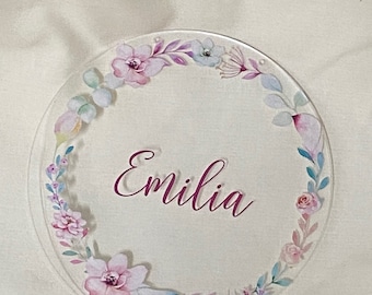 Schild zur Geburt – Blumenkranz pastell – aus Acryl mit Name, individuelles Geschenk für Baby und Kind