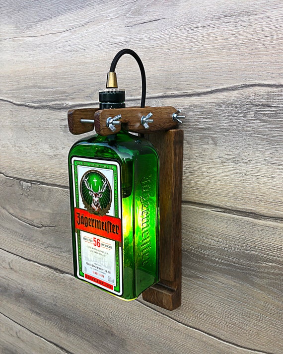 Jägermeister 冷蔵庫 LED照明付き Jägermeister Bottle Wall Lamp: Handmade Oak Bar Decor Light - Etsy
