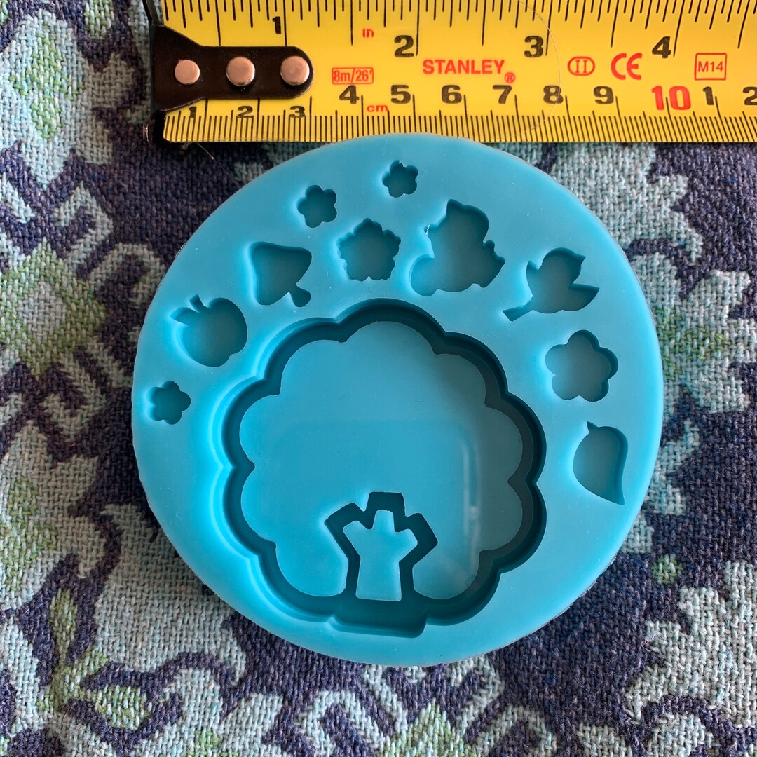Christmas Tree Shaker Mold main image 0