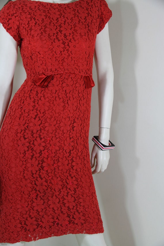 Red Lace 50s-60s Dress - image 3