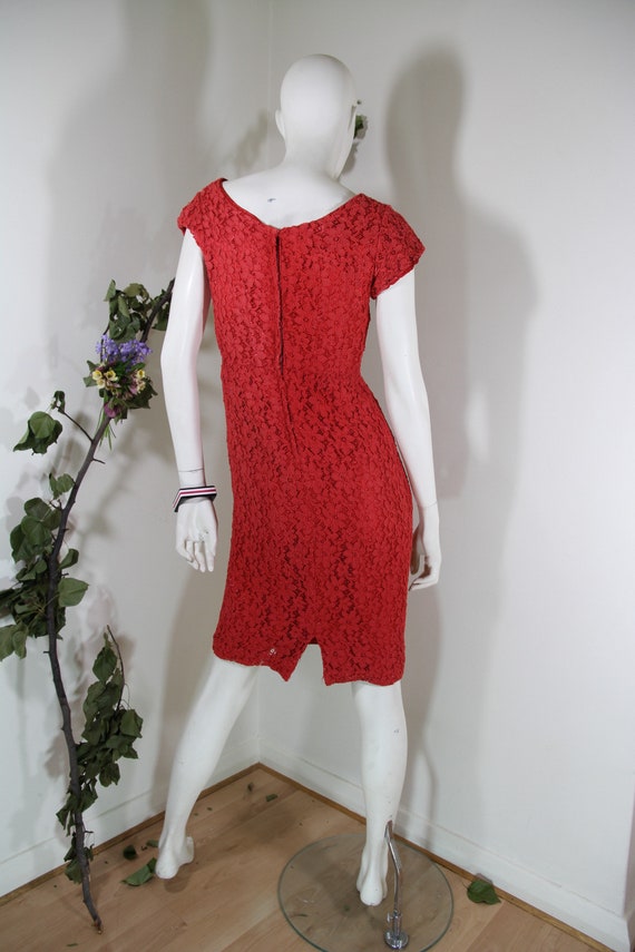 Red Lace 50s-60s Dress - image 4