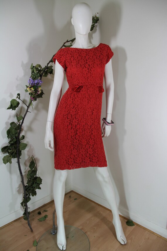 Red Lace 50s-60s Dress - image 2
