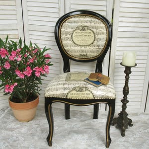 Old medallion chair, nostalgic upholstered chair FRANCE; old upholstered chair, Louis Philippe style FRANCE; French Vintage, Brocante