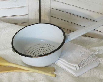 Passoire émaillée Jaune Vintage – France, Style Campagne Shabby Chic