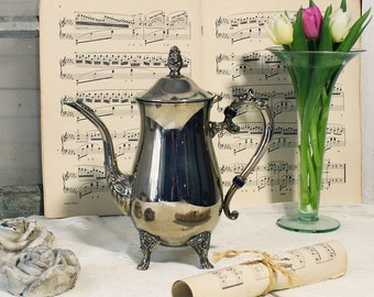 nice old coffee pot teapot silver plated; vintage, brocante, country kitchen, set table