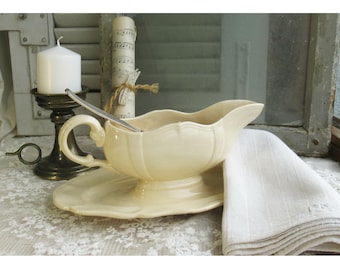 antique gravy boat Sarreguemines, sauce bowl with handle, FRANCE; antique gravy boat 'Sarreguemines' FRANCE; french Brocante Vintage