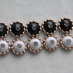 10 pcs 12 mm acrylic cabochon.