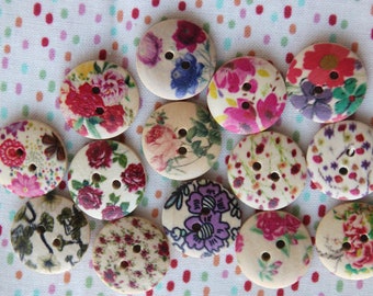 14 pieces Wooden buttons, decorative buttons, 20 mm