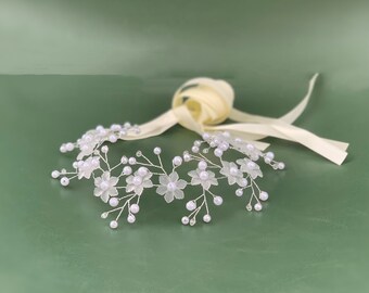 NEW! Silver Floral Bridal Headband, First Communion Headband, Simple Pearl Headband, Flower Girl Headband, Bridal Headpiece