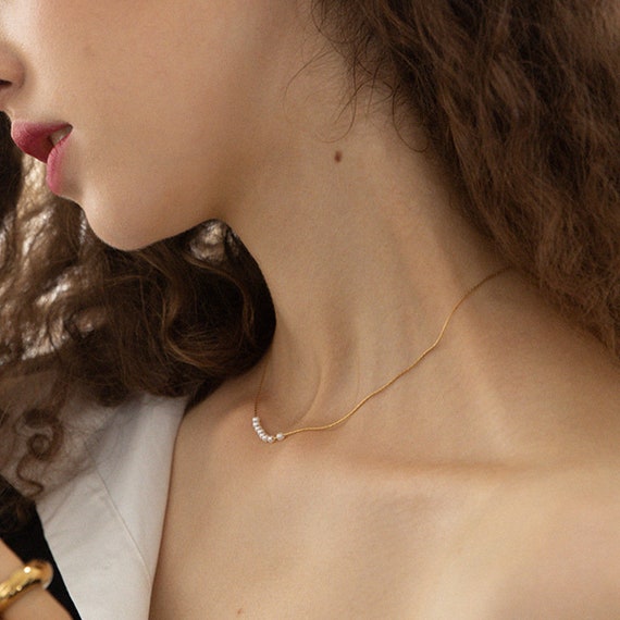 Mini pearl sale choker necklace