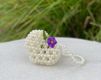 Beaded Flower girl Basket, White Wedding basket, Wedding Flower Girl Basket, Heart-Shaped Beaded Handbag for Girls