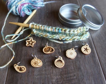 Sea shell stitch markers
