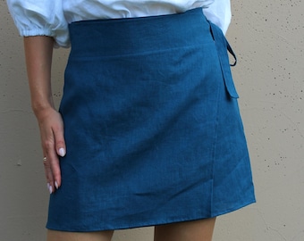 Gonna in lino ARIA, gonna blu oceano con chiusura a fiocco, minigonna estiva in lino a portafoglio per le vacanze, moda sostenibile e realizzata in modo etico