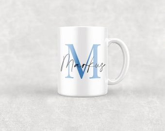 Tasse mit schönem Monogramm und Ihrem Wunschnamen personalisiert