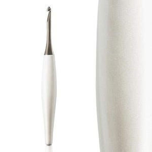 Furls Odyssey Ergonomic Crochet Hook in White Nickel - Comfortable Tear-Drop Design for Pain Relief and Speed - Perfect for Artisans