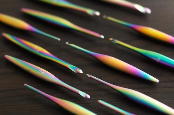 Furls Streamline Metal Crochet Hooks, Aura color, Matte Finish