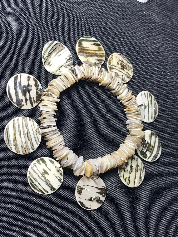 Bracelet Real Handmade Antique Oyster Stretch Free Etsy