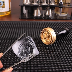 Sello de hielo personalizado, sello de marca de hielo personalizado, sello de cubo de hielo de whisky, logotipo de cubo personalizado, regalo para bartenders, regalos de bar
