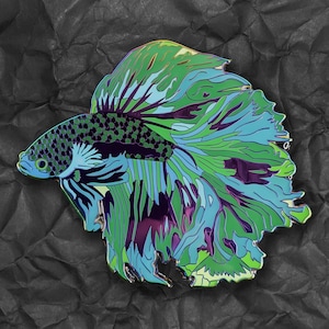 Green Wave Betta Fish Enamel Pin - Collectible Lapel Pin, Siamese Fighting Fish, Rainbow Anodized Brooch, Unique Fish Lover Gift