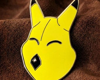 Keaton Mask Enamel Pin - Legend of Zelda Majora's Mask Collectible Pin, Video Game Lapel Pin, Gold Metal, Gamer Gift