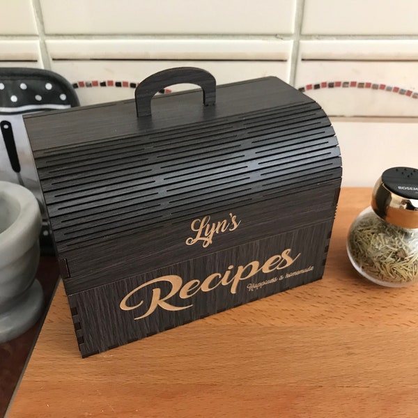 Recipe Box with Wooden Divider Cards, Mothers Day Gift