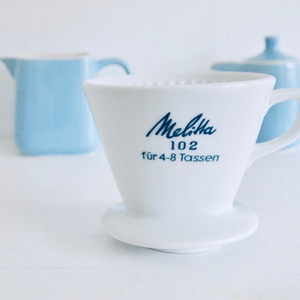 Melitta Schnellfilter Sammlerstück weiß 102  4-Loch grüne Schrift Kaffee  50er Jahre Mid Century Kaffeebereiter Keramik Filterkaffee Vintage