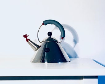 Space Age Wasserkessel  TOP Alessi 80er Jahre  Vintage Kult Design Postmoderne Teekessel Vögelchen Flötenkessel