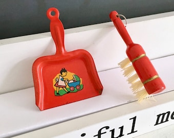 Doll's Kitchen Accessories Broom Shovel Vintage Dollhouse Antique Enamel