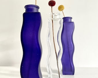 3 Vasen Ikea Skämt Wellenvasen 90er Jahre Blumenvase Vintage  lila violett durchsichtig  Memphis Set
