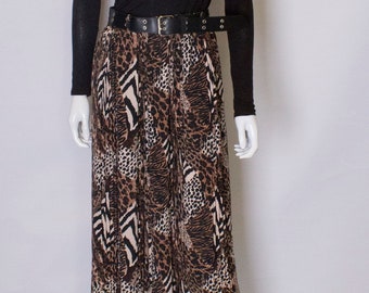 A Vintage 1980s Leopard Print Skirt with Pleats