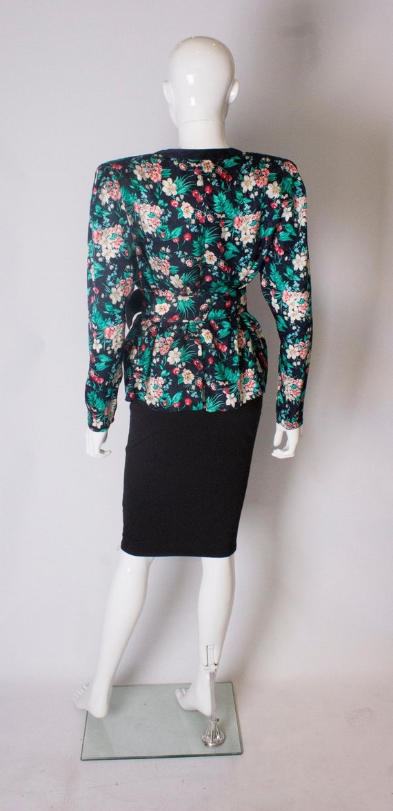 Vintage 1980s silk floral printed jacket with mat… - image 6