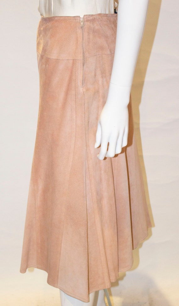 A Vintage 1990s Jean Muir pink Suede a line Skirt - image 7