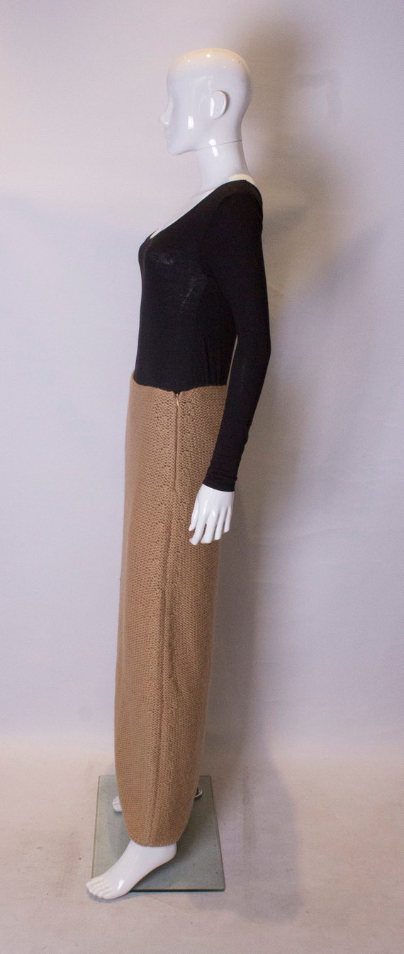 A Vintage 1990s brown wool knitted long skirt by … - image 5