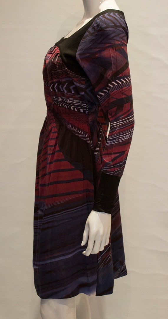 A vintage 1990s Byblos Silk printed Dress - image 7