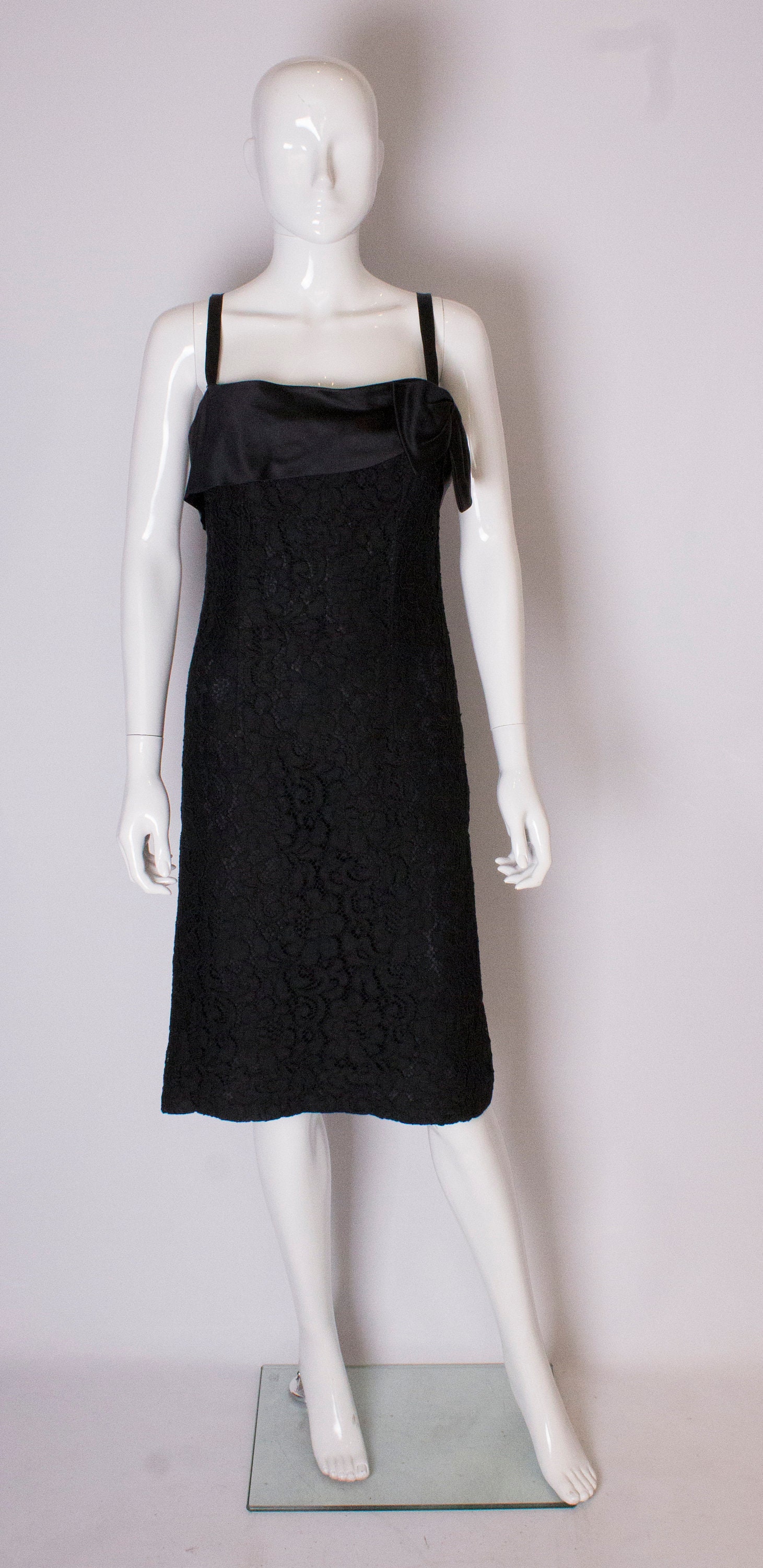 Image of A Vintage S Chic Black Heavy Lace Cocktail Dress