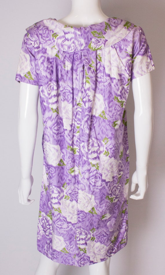 A Vintage 1960s printed cotton smock dress by Cal… - image 5