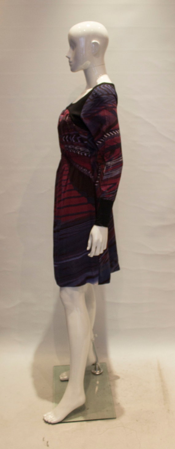 A vintage 1990s Byblos Silk printed Dress - image 6