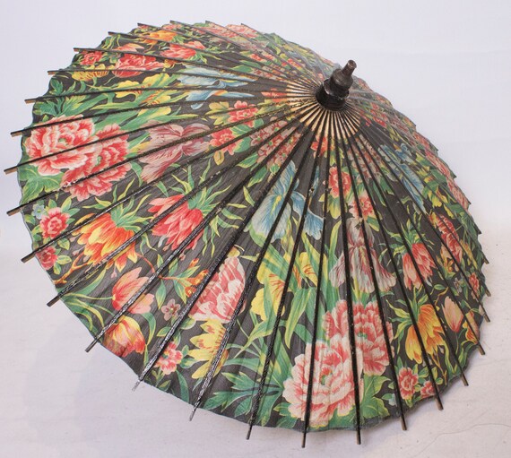 A Vintage 1920s Floral Parasol