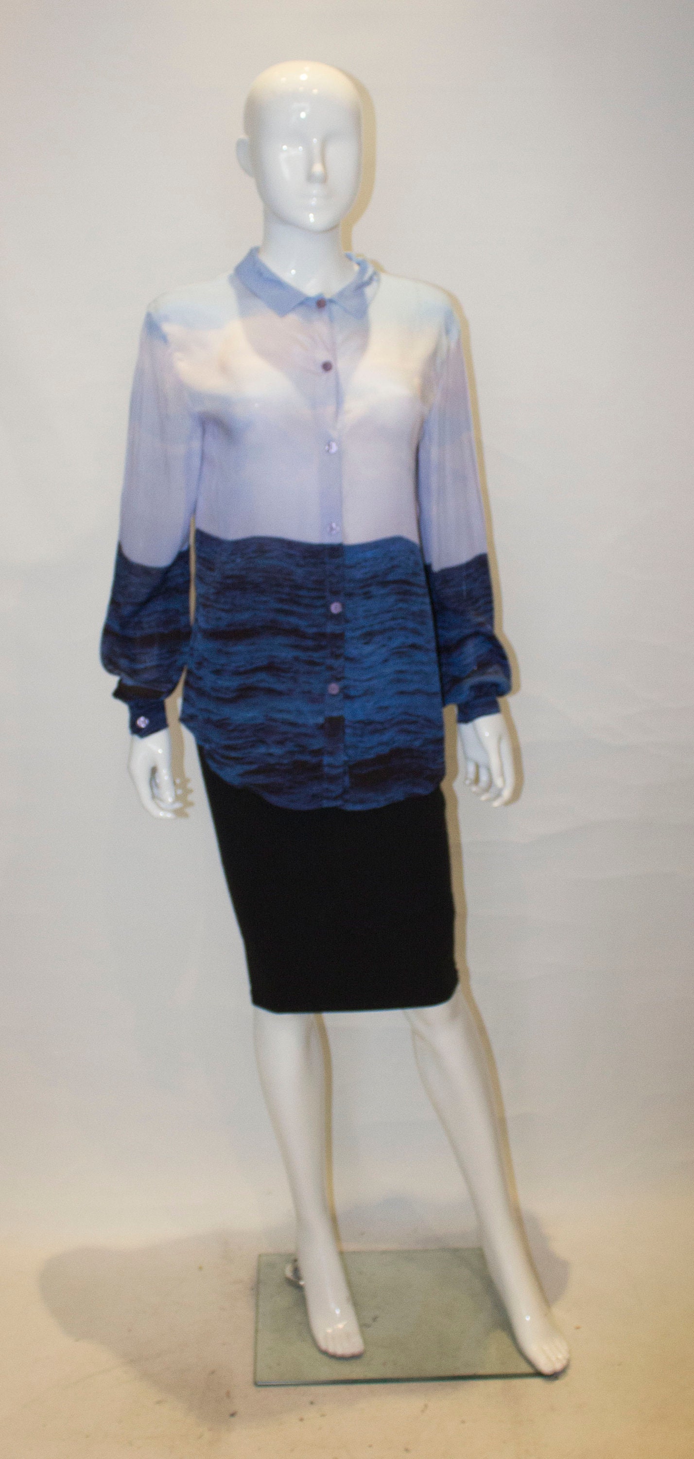 Image of A Kalda Blue Ocean/Sea Print Blouse Overshirt
