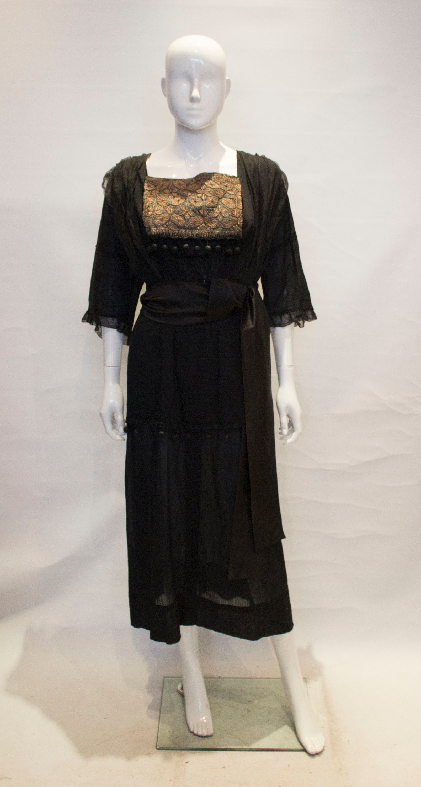 Image of A Vintage Black Edwardain Day Dress