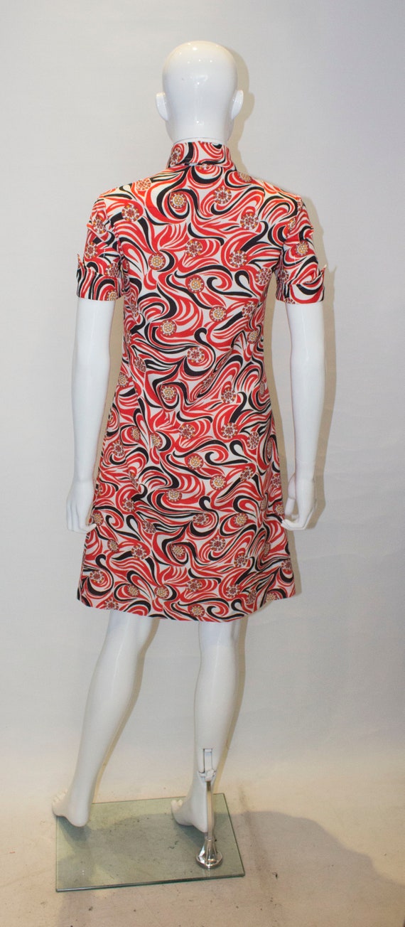 A Vintage 1970s red and white printed day dress b… - image 6