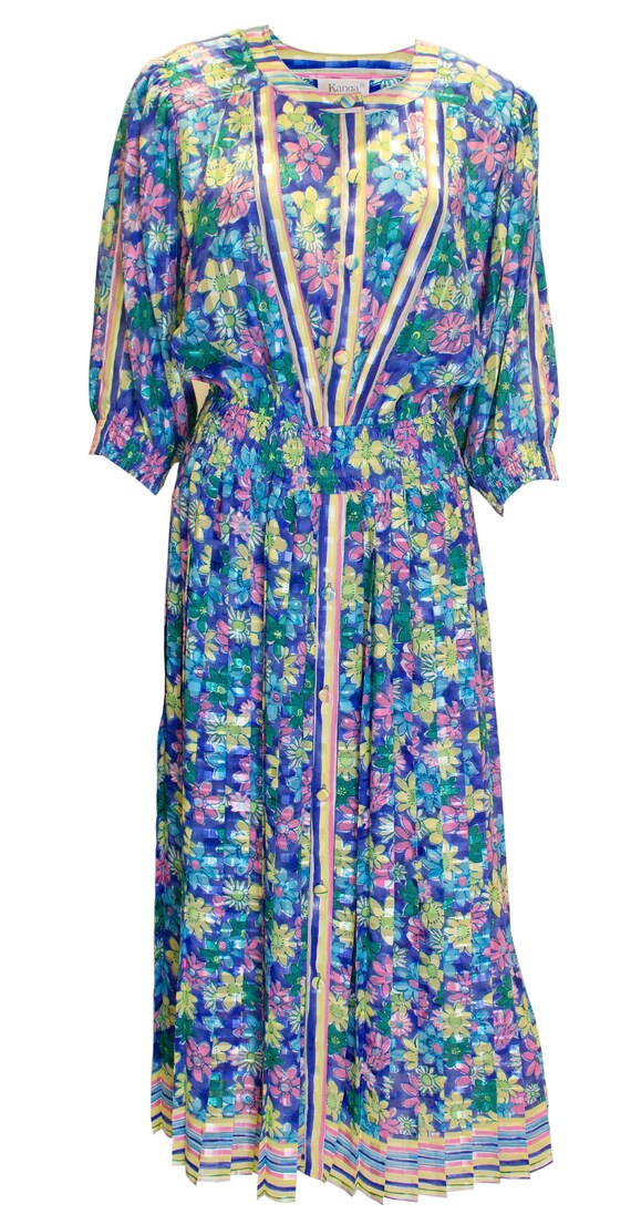 A Vintage 1970s - 1980s kanga floral print summer