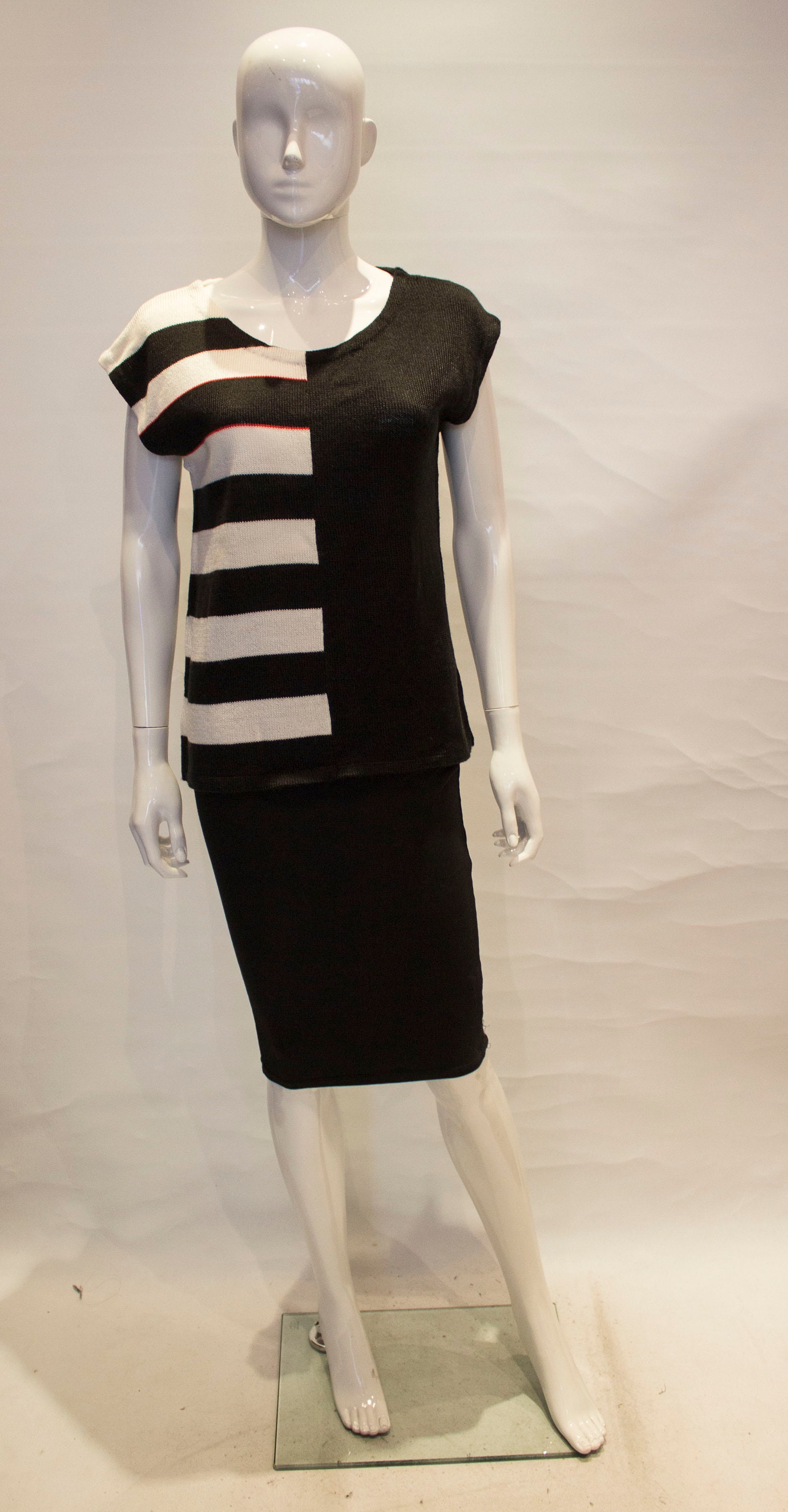 Image of A Vintage S Mary Quant Black & White Knitted Top