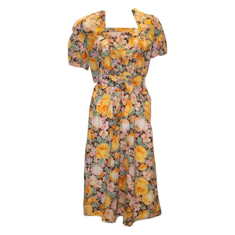 A Vintage 1940s floral printed summer Dress and Bolero image 1