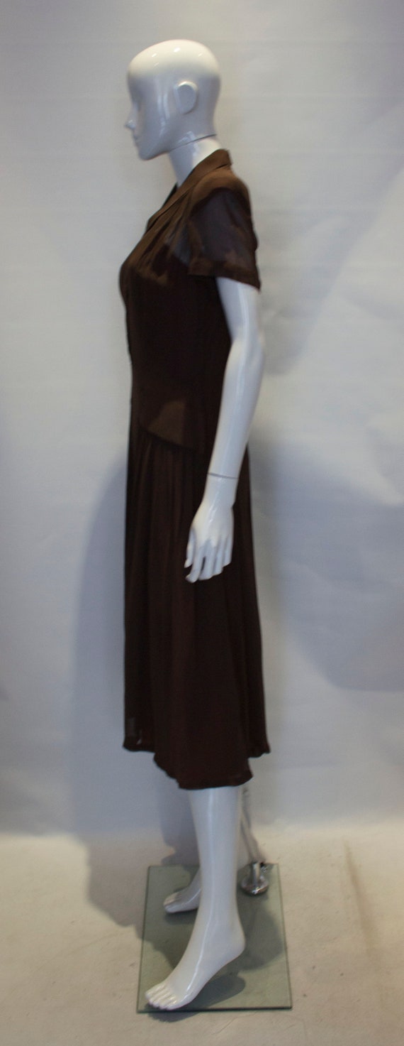 A Vintage Brown 1940s autumnal day Dress - image 4