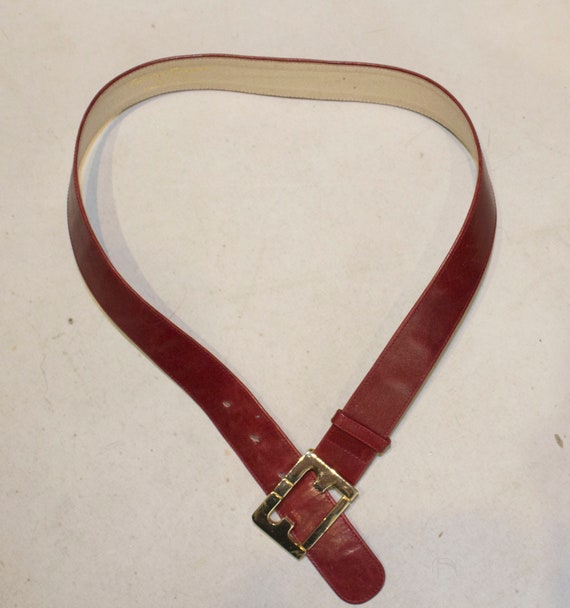 A Vintage Burgandy 1990s Ferragamo Leather Waist Belt - Etsy display picture 1