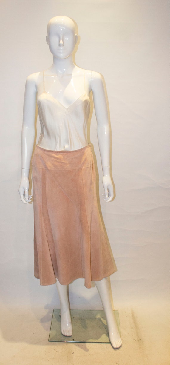 A Vintage 1990s Jean Muir pink Suede a line Skirt - image 2