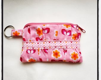 Pochette petit format ébouriffé « rétro rose »