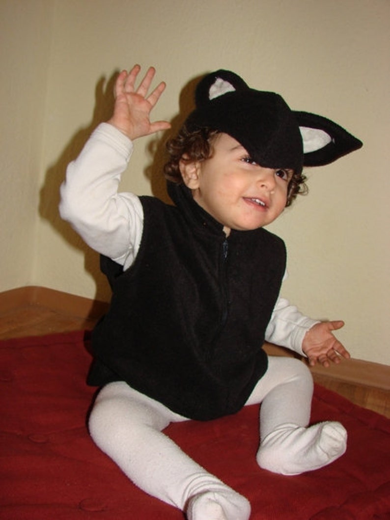 Children's costume three times black cat image 2